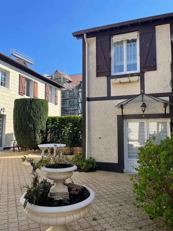 Deauville: Superbe Appartement Centre Ville ภายนอก รูปภาพ